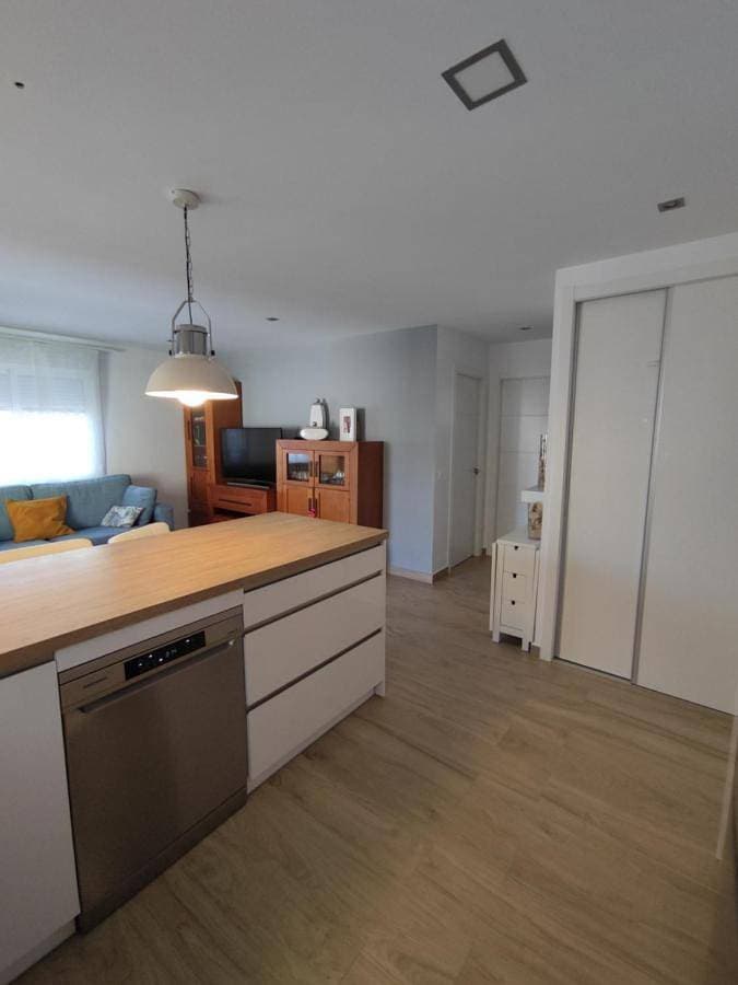 Foto 5 von 16: Two-Bedroom Apartment