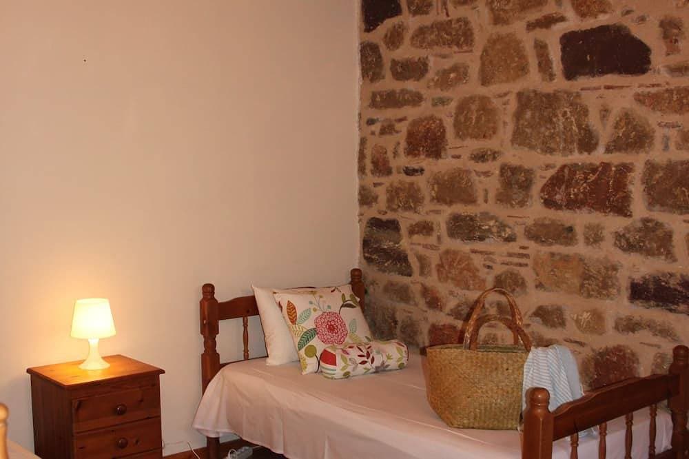 Foto 7 von 30: Traditional Stone Villa mit großem Blick auf das Meer