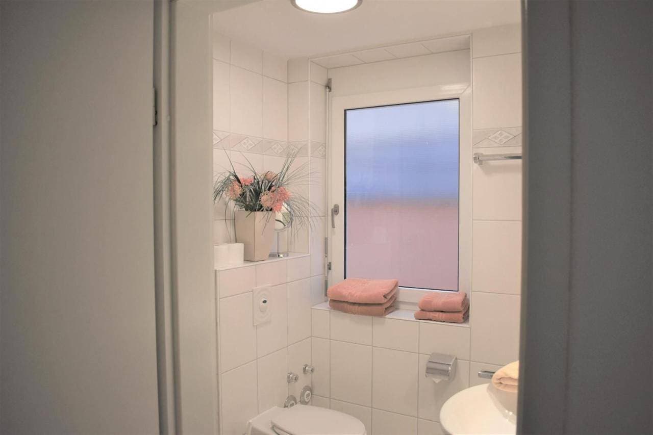 Foto 5 von 5: Apartment with Lake View