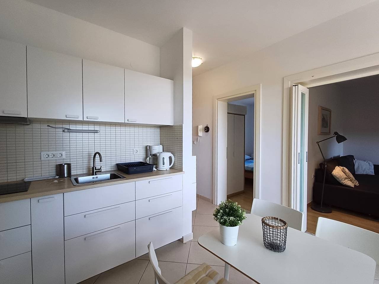 Foto 6 von 36: Haustierfreundliche Ferienwohnung Mediterraneo mit privatem Garten & Meerblick