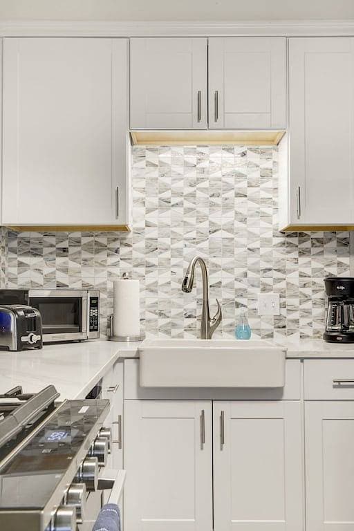 Foto 5 von 33: Walk to Falls / Close to Everything / Fenced Backyard