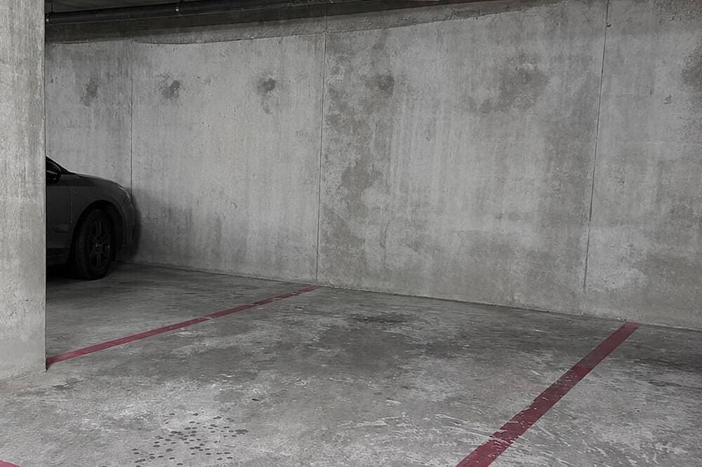 Foto 6 von 11: Apartment on the Canal de l'Ourcq — Private Parking, Pantin