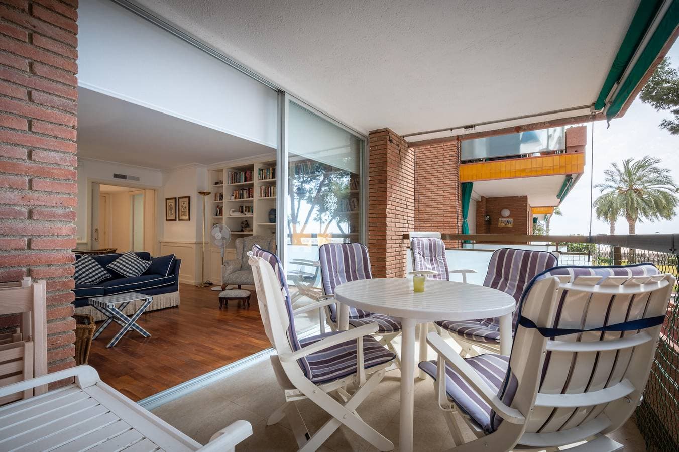 Foto 4 von 47: Ferienwohnung für 6 Personen mit Pool