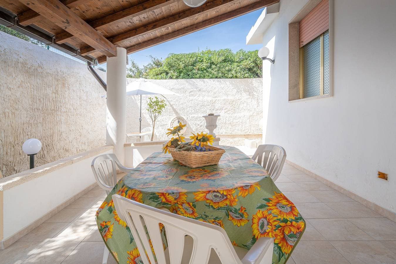 Foto 3 von 28: Ferienwohnung "La Casa Blu" mit Privater Terrasse und Gemeinschafsgarten