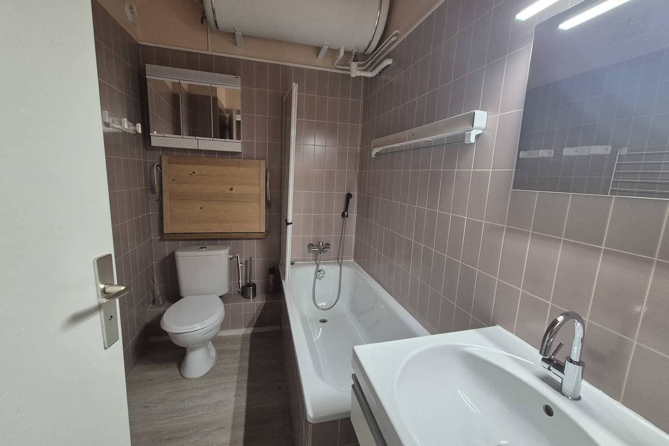 Foto 5 von 24: Ferienwohnung für 6 Personen mit Balkon
