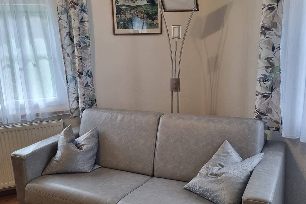 Foto 11 von 24: Ferienwohnung Schwörerhof mit Bergblick, privater Terrasse und WLAN