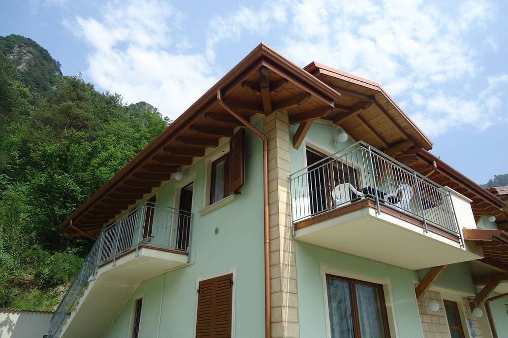 Foto 13 von 30: Villa Carlotta Typ C1, toller Blick, großer Balkon, 300m zum See, 4-5 Pers.
