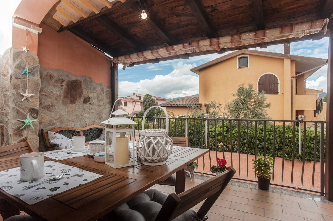 Foto 3 von 23: Ferienwohnung 'Casa Vacanze Pula' mit Balkon & Terrasse