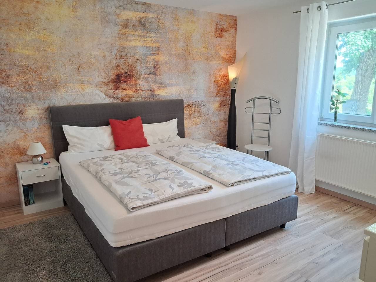 Foto 13 von 23: Ferienwohnung 'Lounge' mit Bergblick, privater Terrasse und Wi-Fi