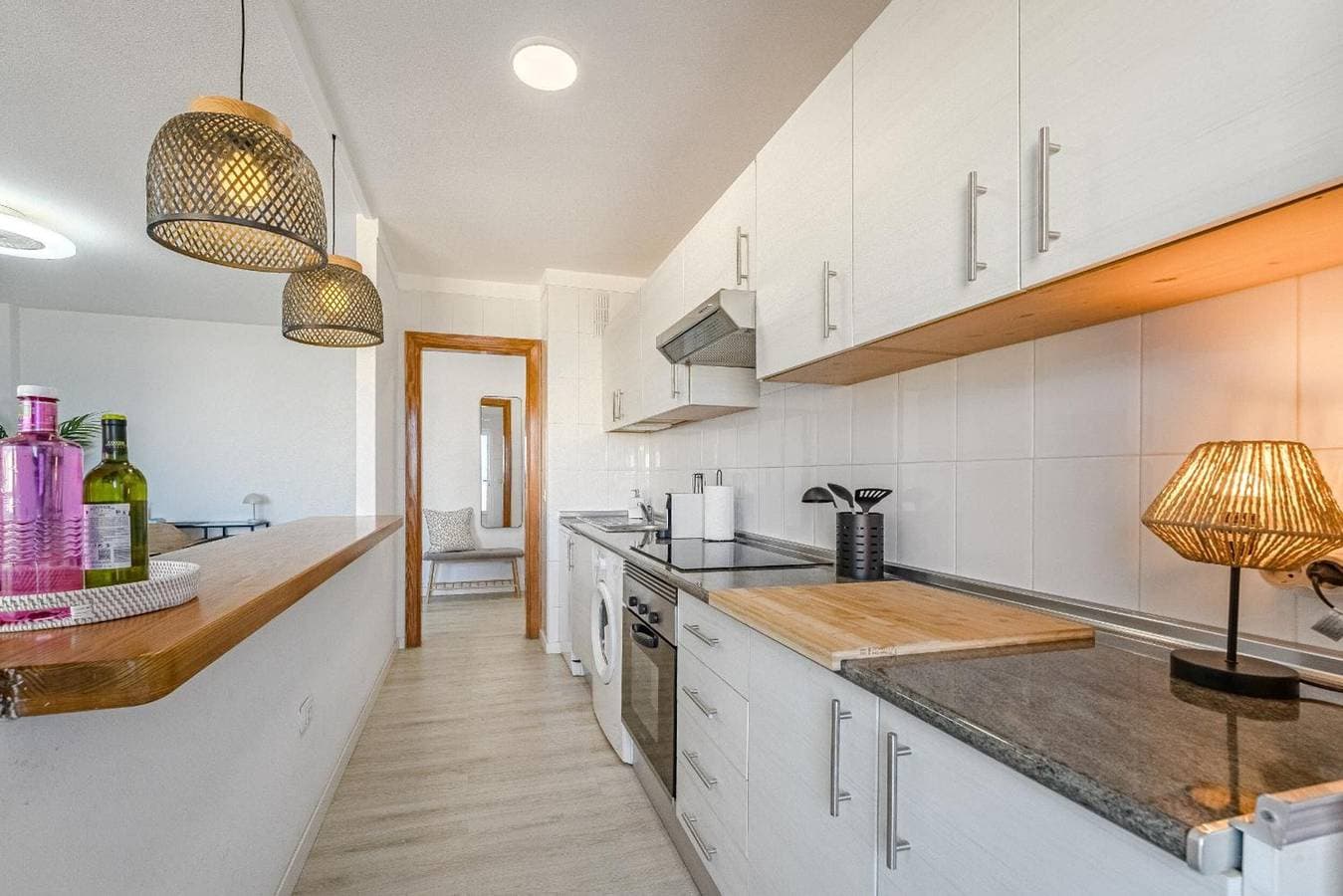 Foto 7 von 31: Ferienwohnung 'Playa La Arena 2 Bed' mit Meerblick, Balkon und WLAN