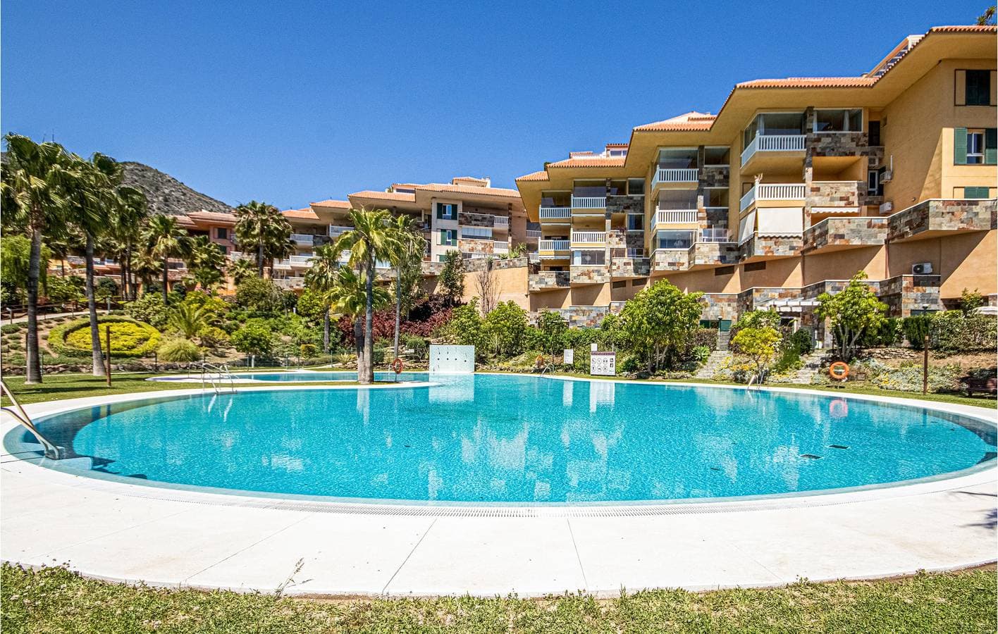 Foto 6 von 30: Torreblanca Oase: 80m² mit AC, Pool & Terrasse
