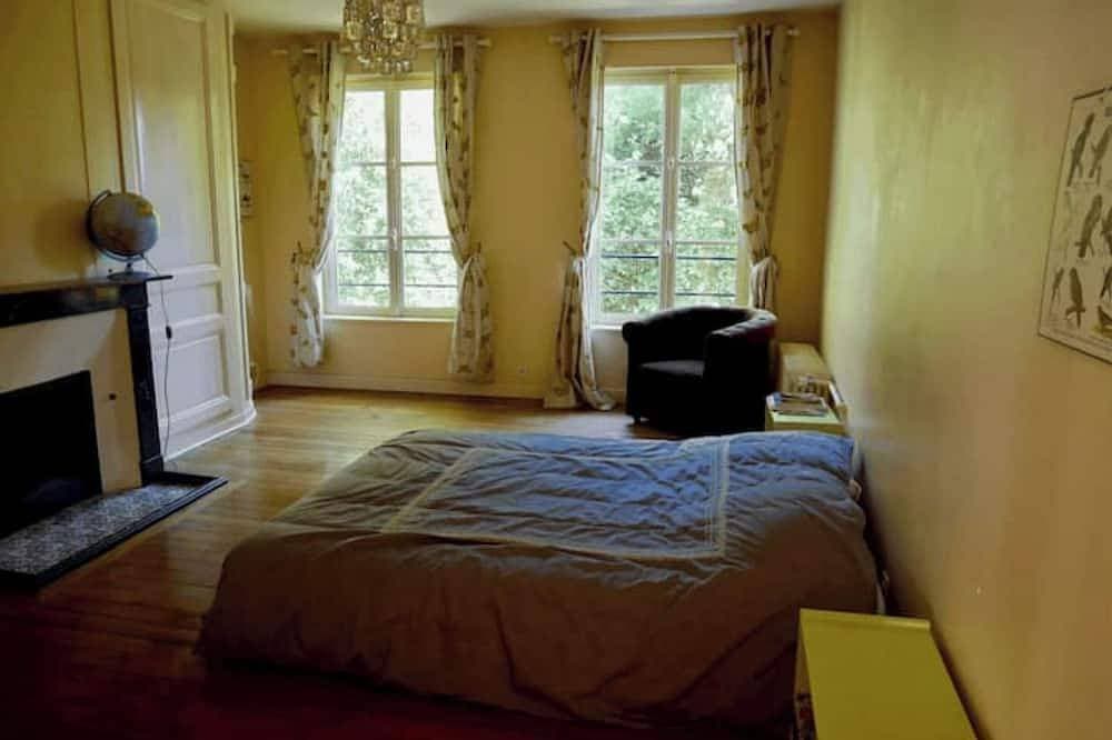 Foto 8 von 30: 19th-century Norman manor house