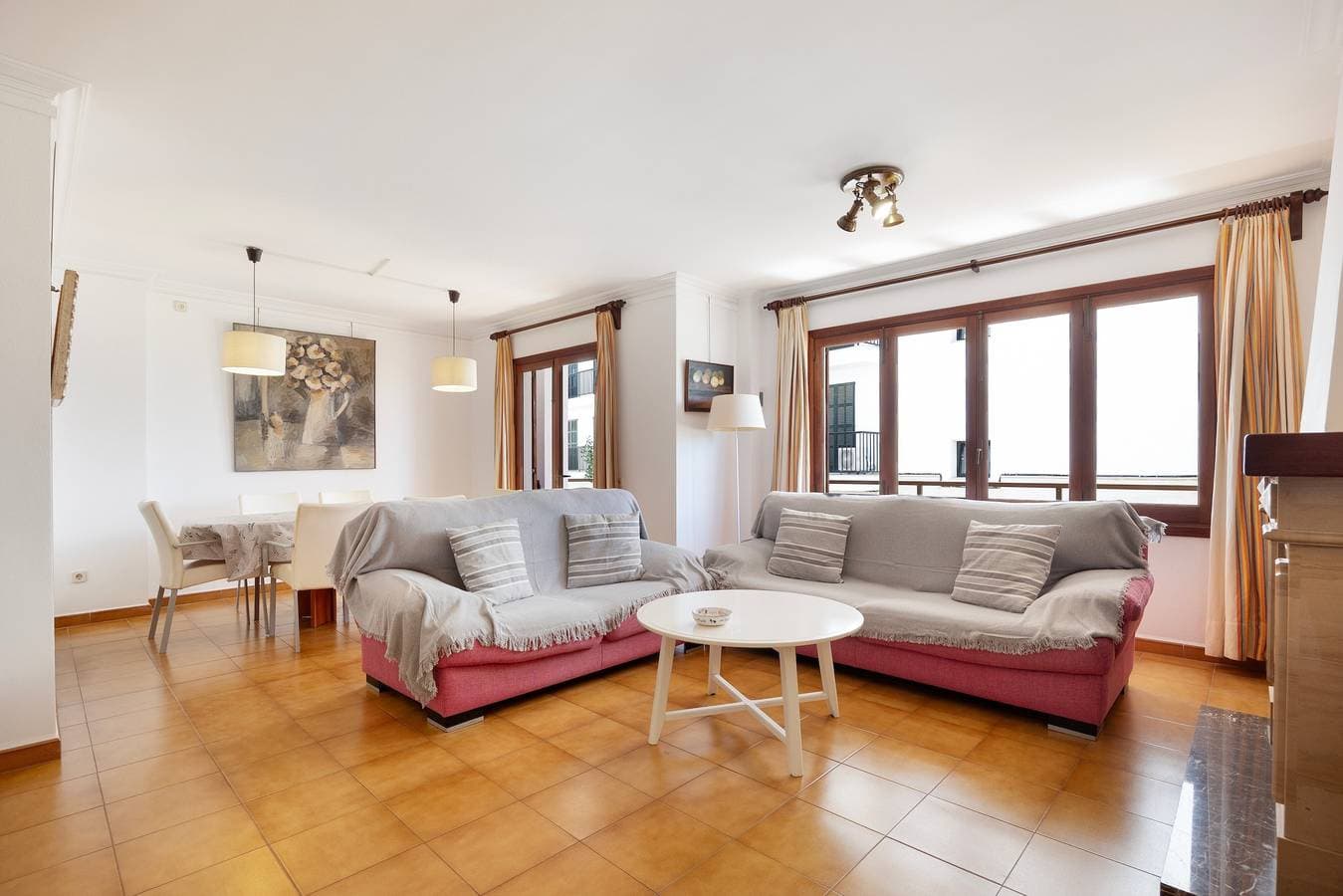 Foto 2 von 32: Apartamento Vives Ref 9002 mit Meerblick, WLAN und Klimaanlage