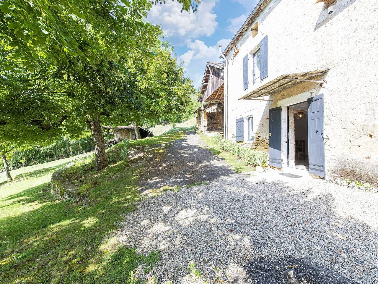 Ruhiges Ferienhaus in Soturac mit Garten 1