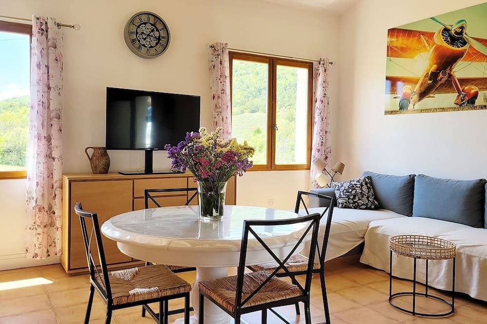 Foto 10 von 30: Holidays in the Sun in a Quiet and Comfortable Cottage