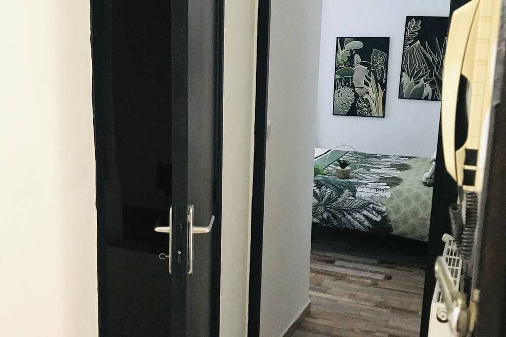Foto 9 von 30: Apartment-Stadt-Ensuite mit Bad-Gartenblick
