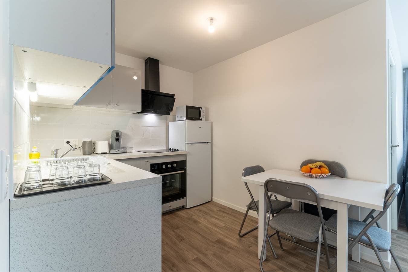 Foto 3 von 12: Ferienwohnung für 4 Personen mit Balkon