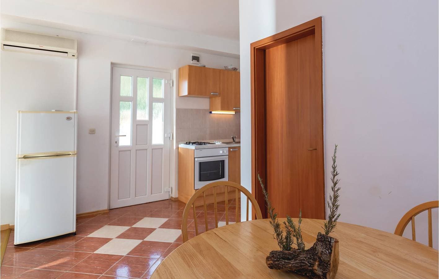 Foto 8 von 20: Gemütliche Wohnung mit Terrasse, WLAN und 900 m zum Strand