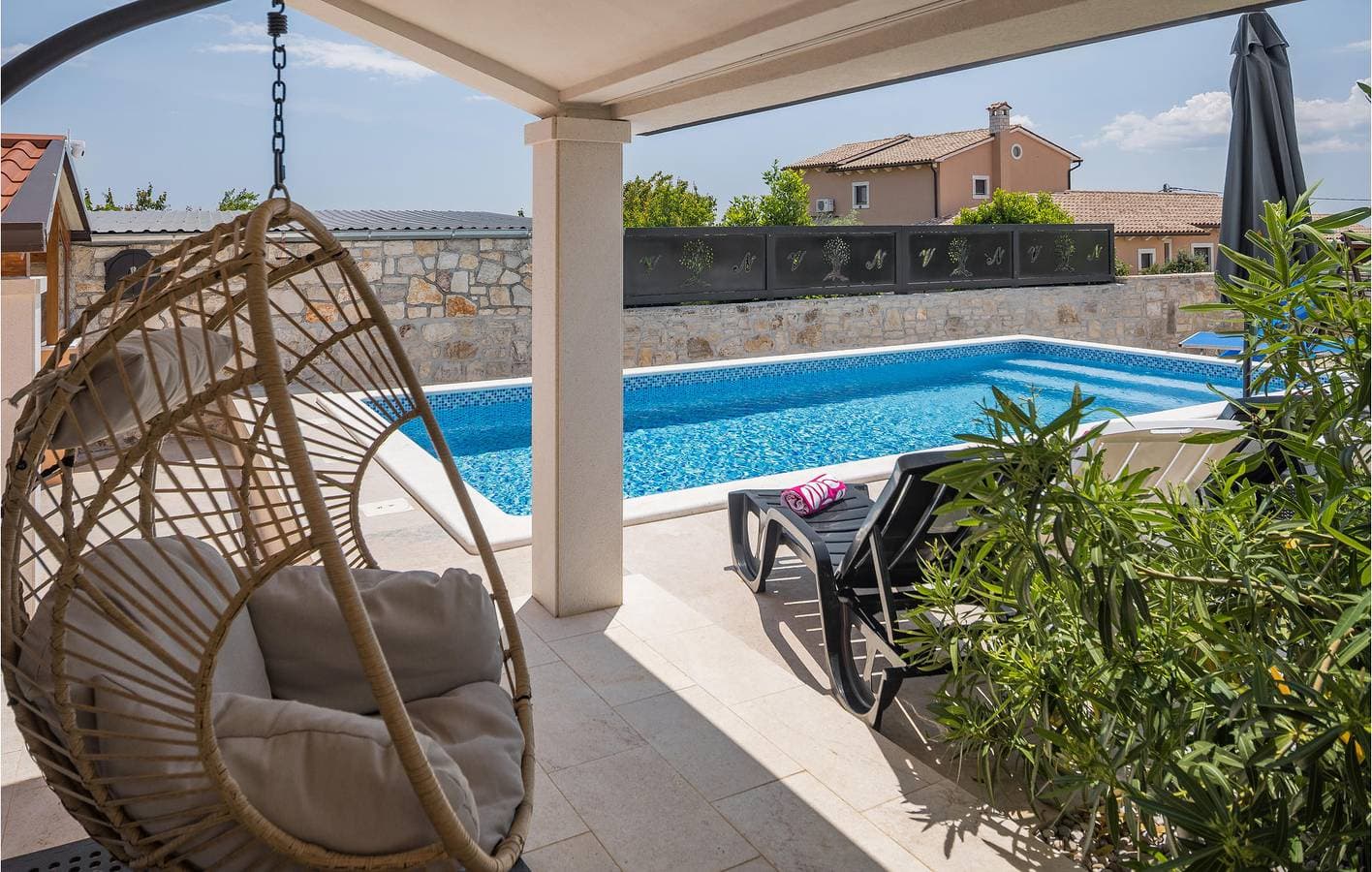 Foto 3 von 24: Gemütliche 1-Zimmer-Wohnung mit Pool und Terrasse, 400 m vom Restaurant Vorichi entfernt