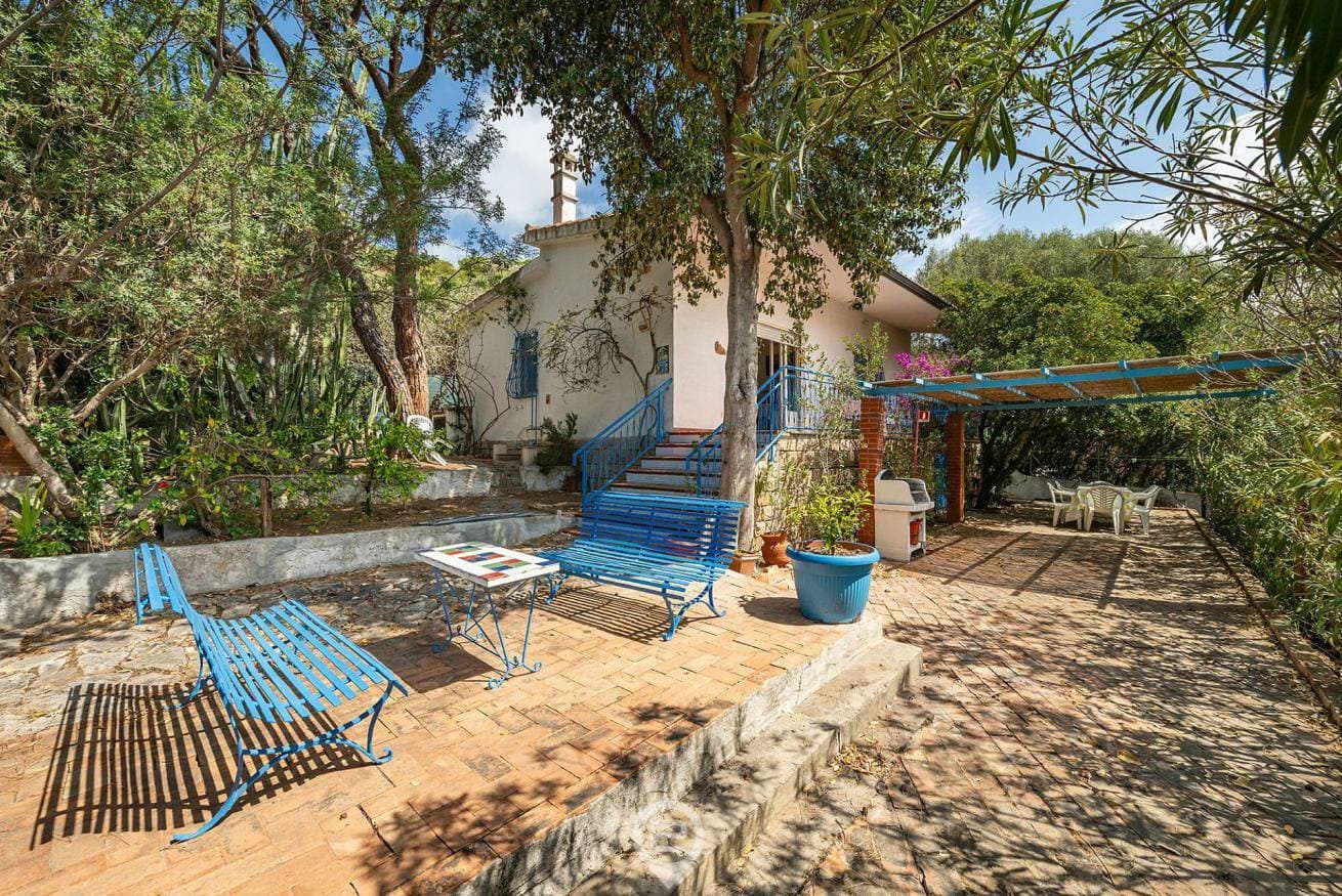 Foto 3 von 30: Villa für 4 Personen mit Garten