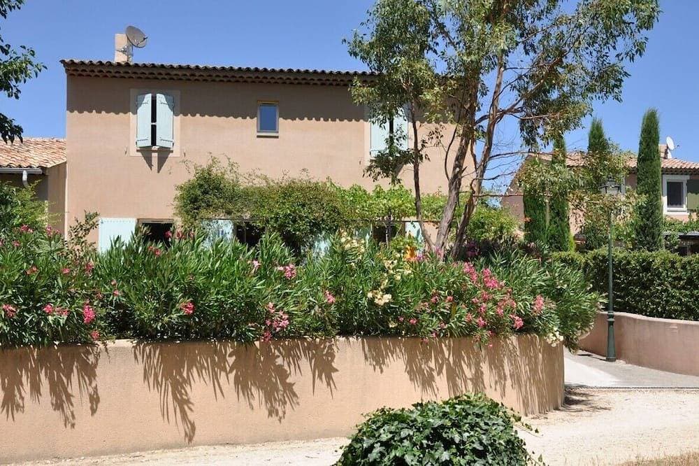 Ruhiggelegenes Haus mit Garten; in der Provence 1
