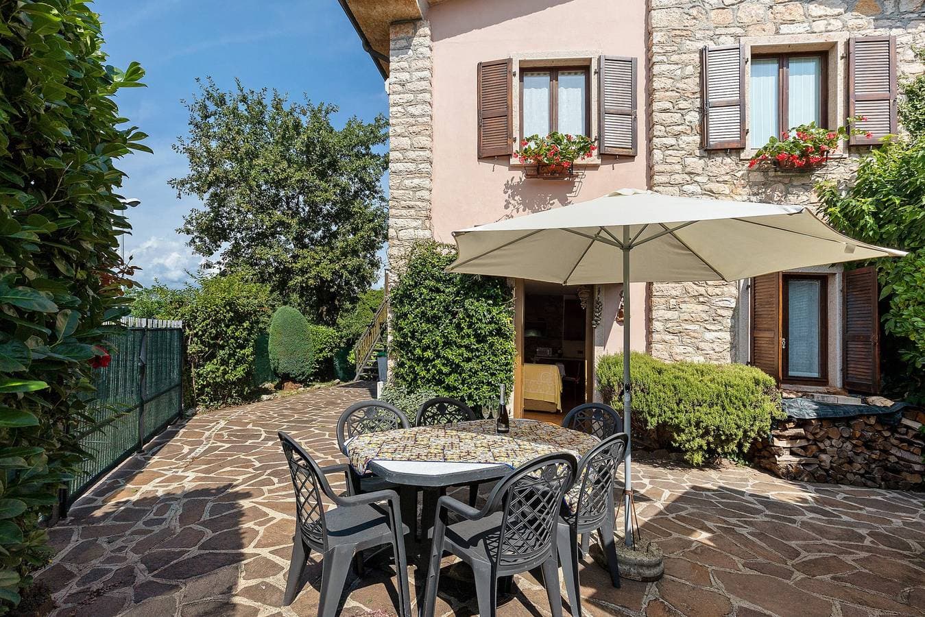 Foto 3 von 31: Ferienhaus 'Villetta Singola' mit Seeblick, privater Terrasse und Wi-Fi