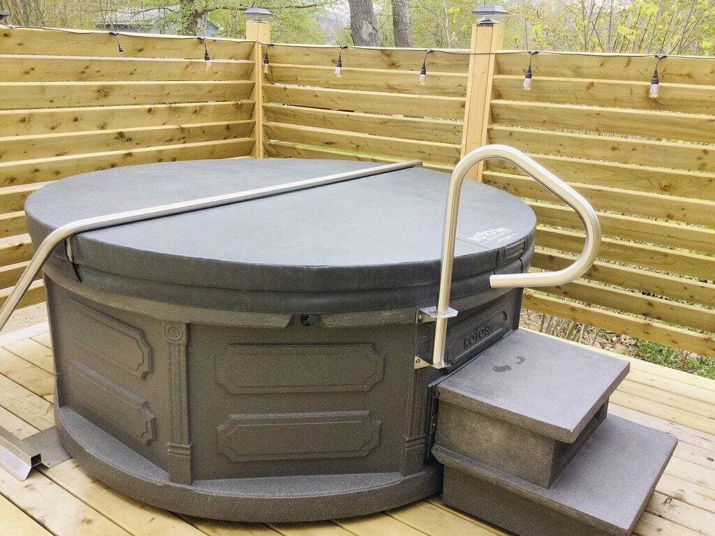 Foto 10 von 33: MacToimin Cottage Private Hot Tub Cabot Trail, Pleasant Bay,N.S.