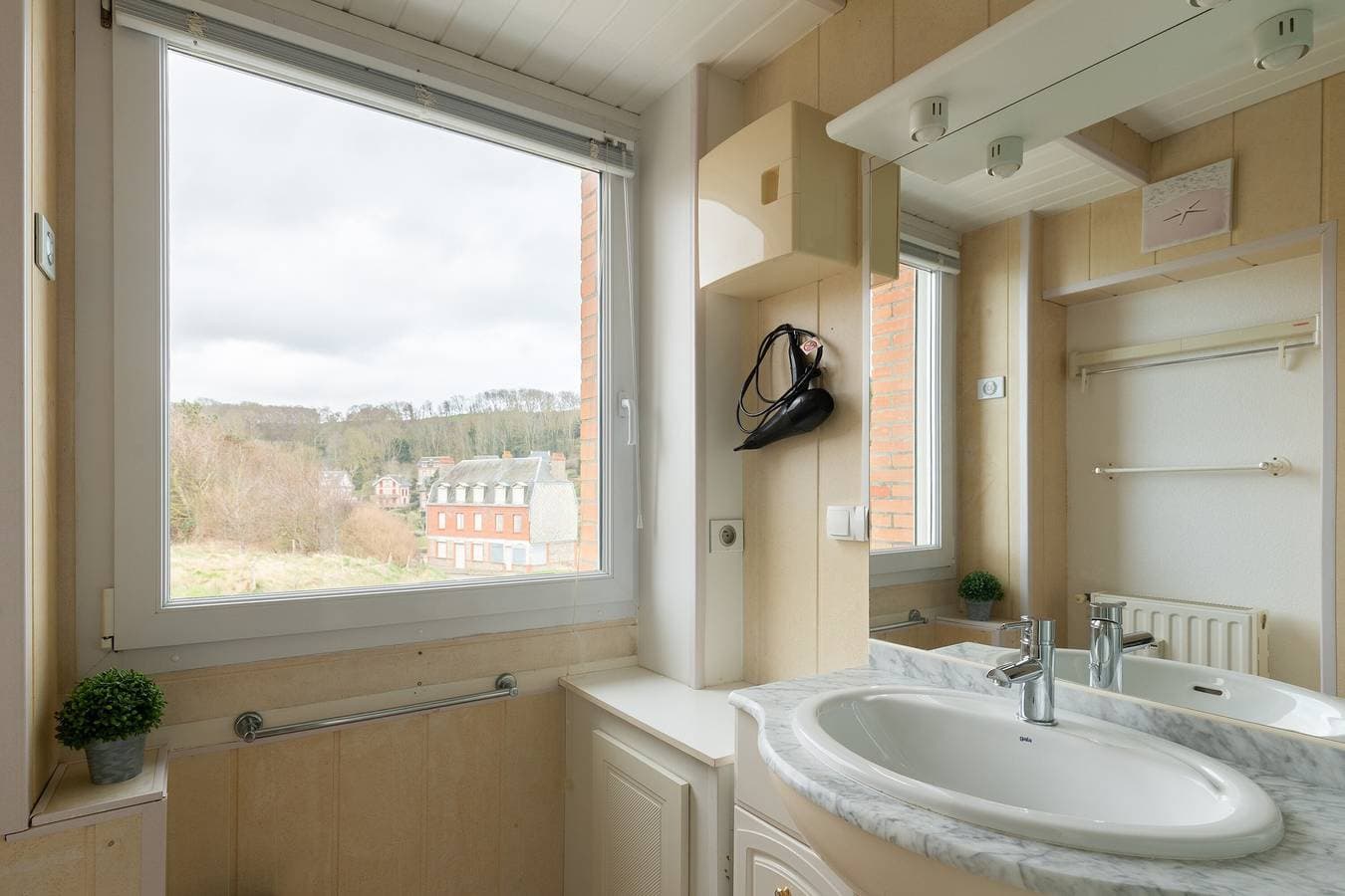 Foto 10 von 21: Appartement „Résidence Pleine Mer“ mit Meerblick und Gemeinschaftsgarten