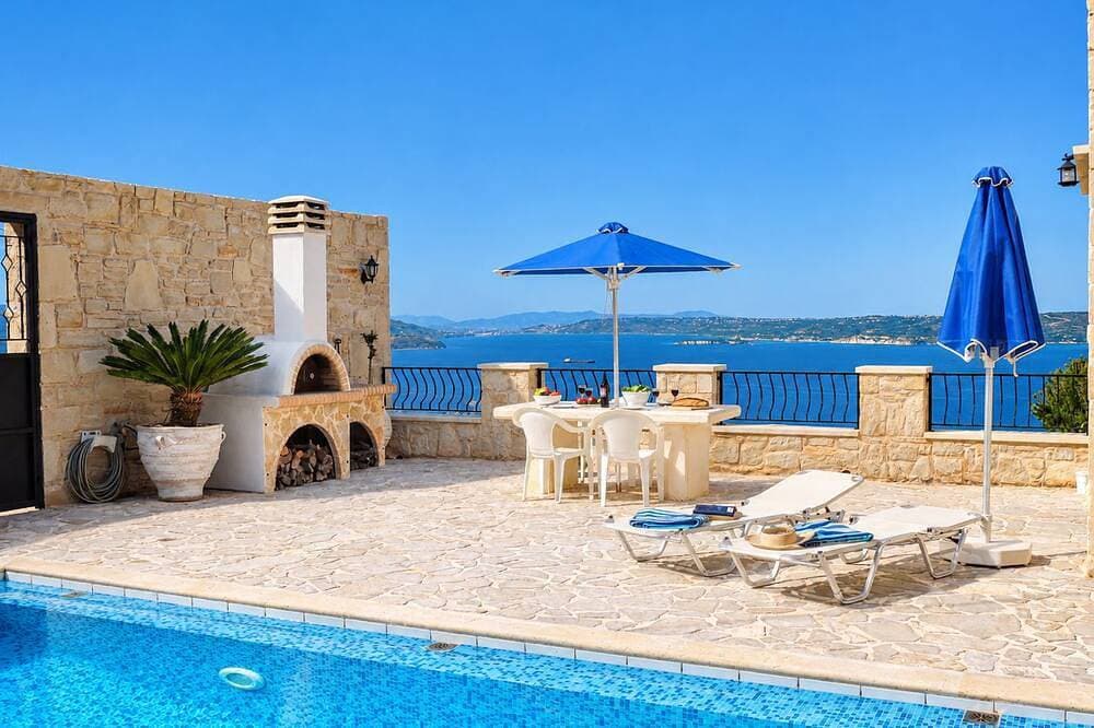 Foto 8 von 30: Villa Athina, Kokkino Horio, Chania. Charmante Steinvilla mit tollem Meerblick.