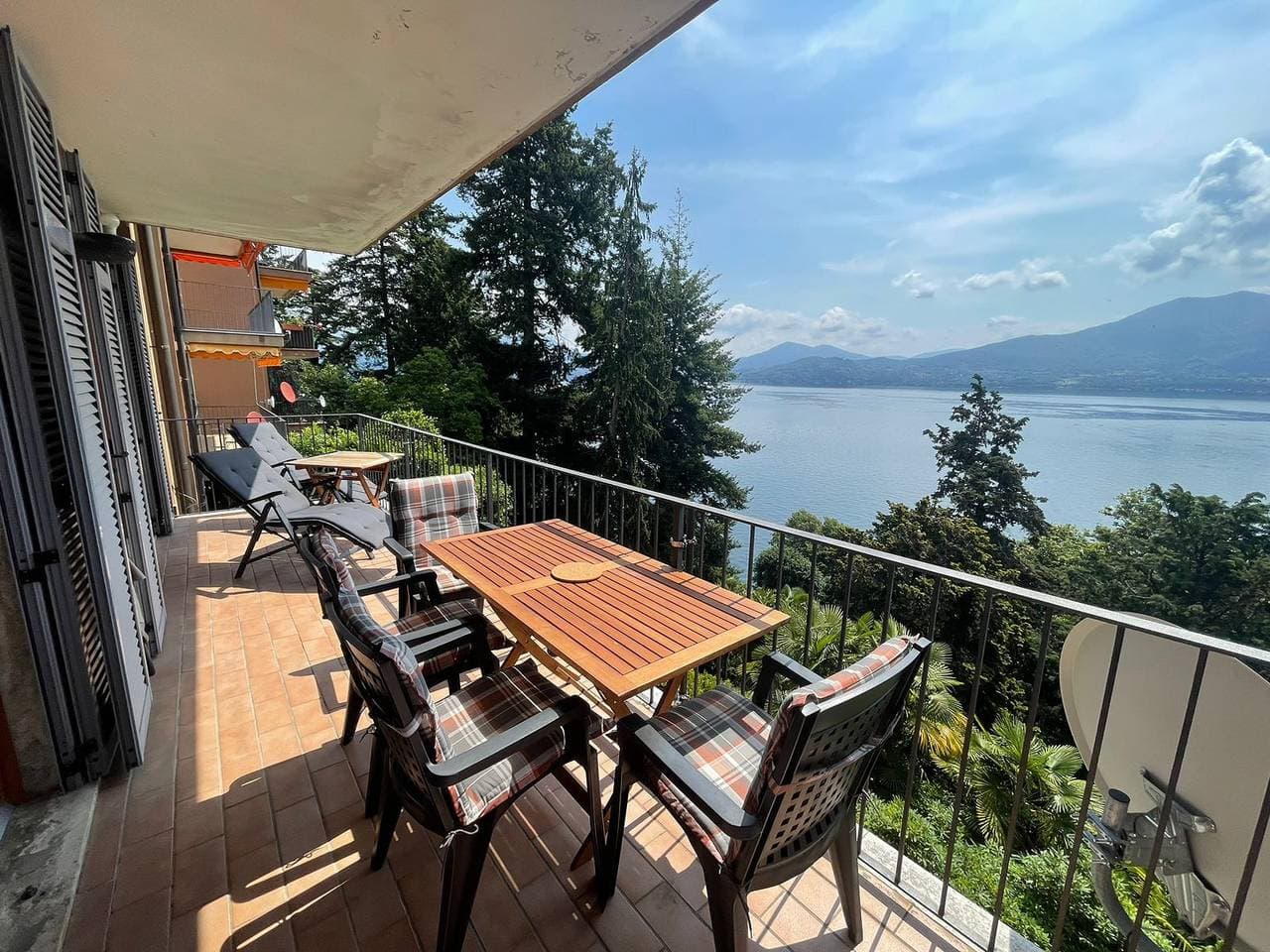 Foto 2 von 32: Gioia apartment with lake view and pool