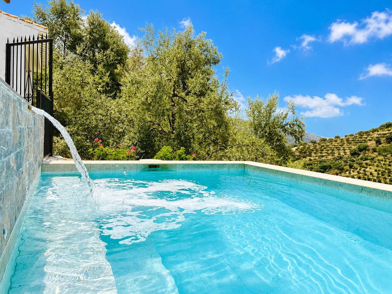 Cortijo Majuelo con piscina privada Sayalonga 1