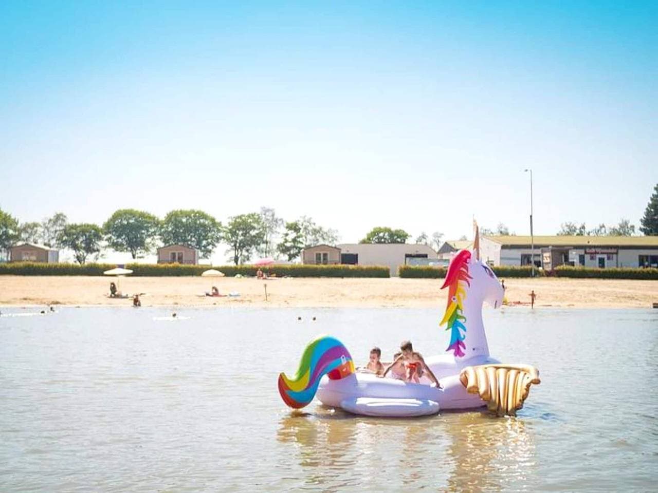 Foto 12 von 21: Strandlodge mit Seeblick in Ravels