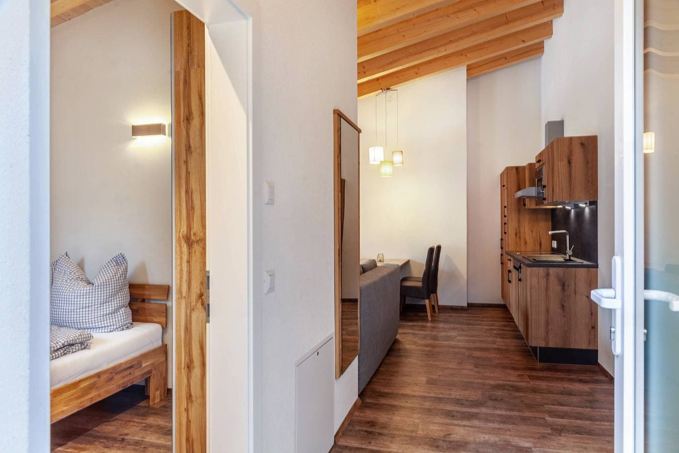 Foto 9 von 25: Ferienwohnung Wetterstein mit Bergblick, Balkon und WLAN