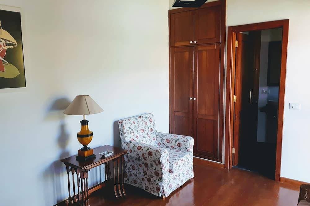 Foto 6 von 21: Romantischer Kurzurlaub, Luxus-Ferienhaus mit großem beheiztem Privatpool