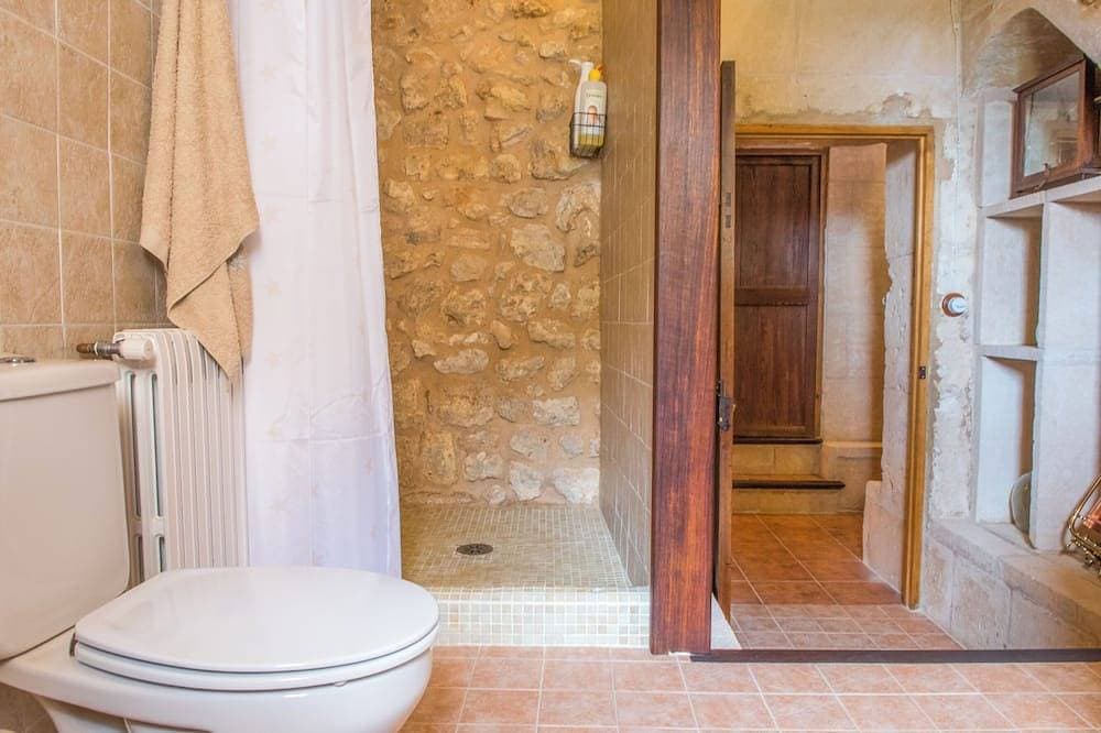 Foto 9 von 30: Landestypisches Finca  Anwesen mit  Yacuzzi- Pool , Klima und Wifi