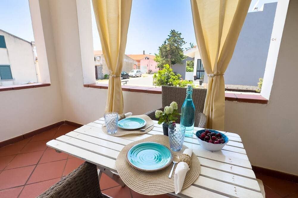 Dein entspannter Rückzugsort in Mandriola, nur wenige Schritte vom Meer entferntWillkommen im Apartm... 1