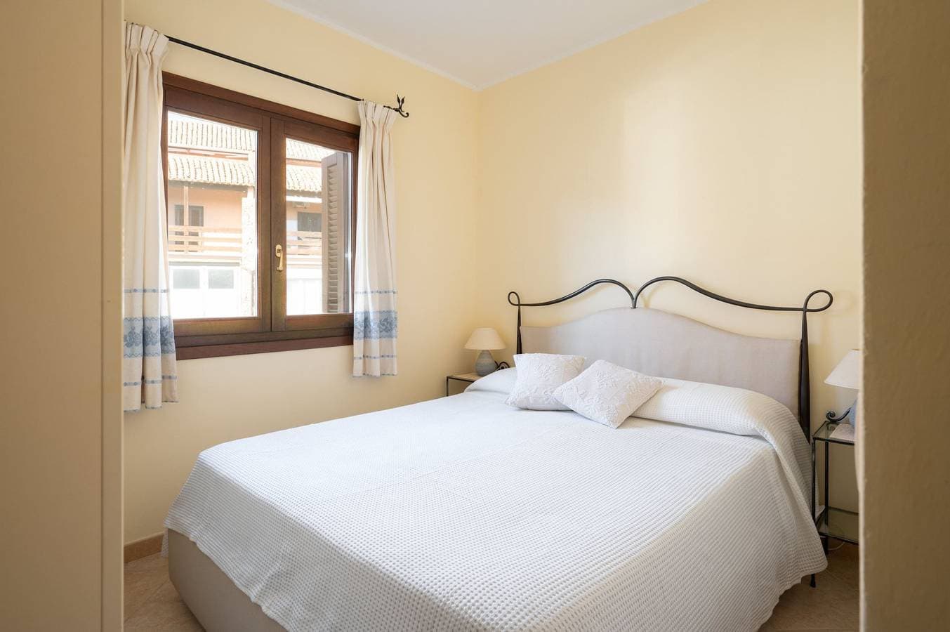 Foto 13 von 42: Ferienwohnung für 4 Personen mit Balkon
