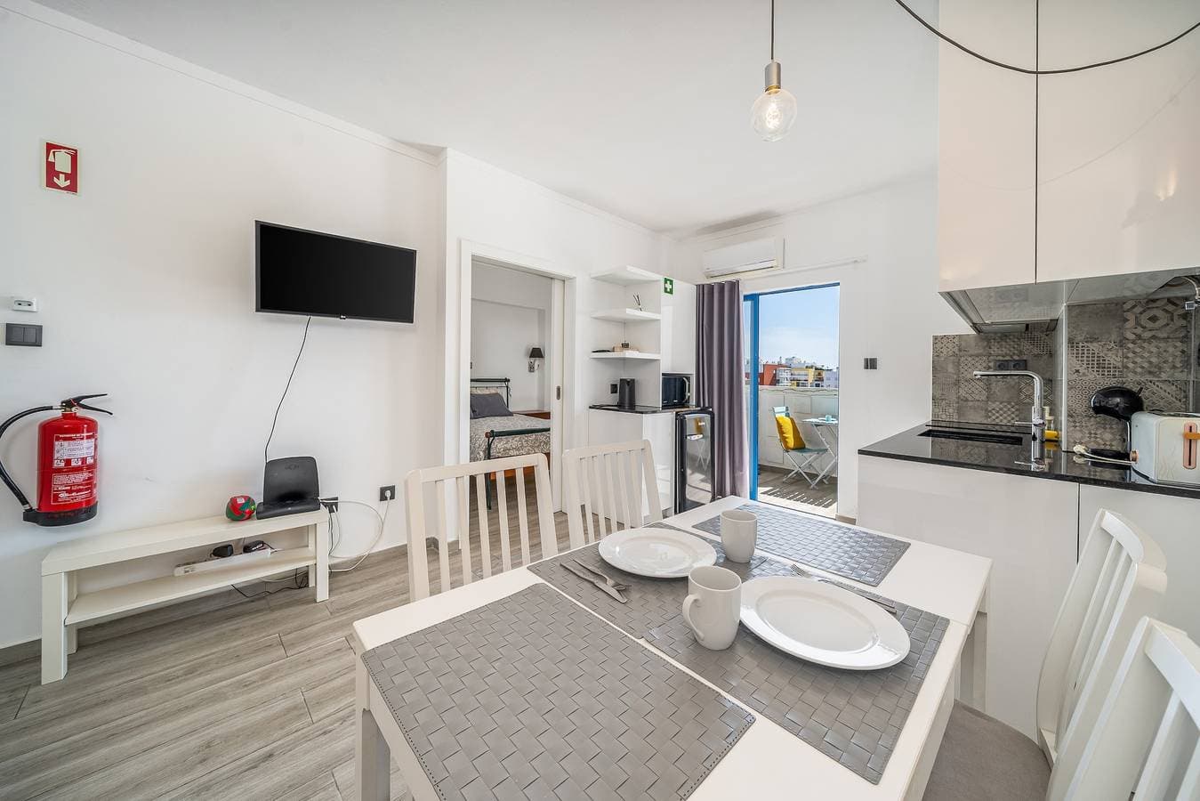 Foto 7 von 22: Ferienhaus 'Belavista - By Staywise' mit Meerblick, WLAN und Klimaanlage