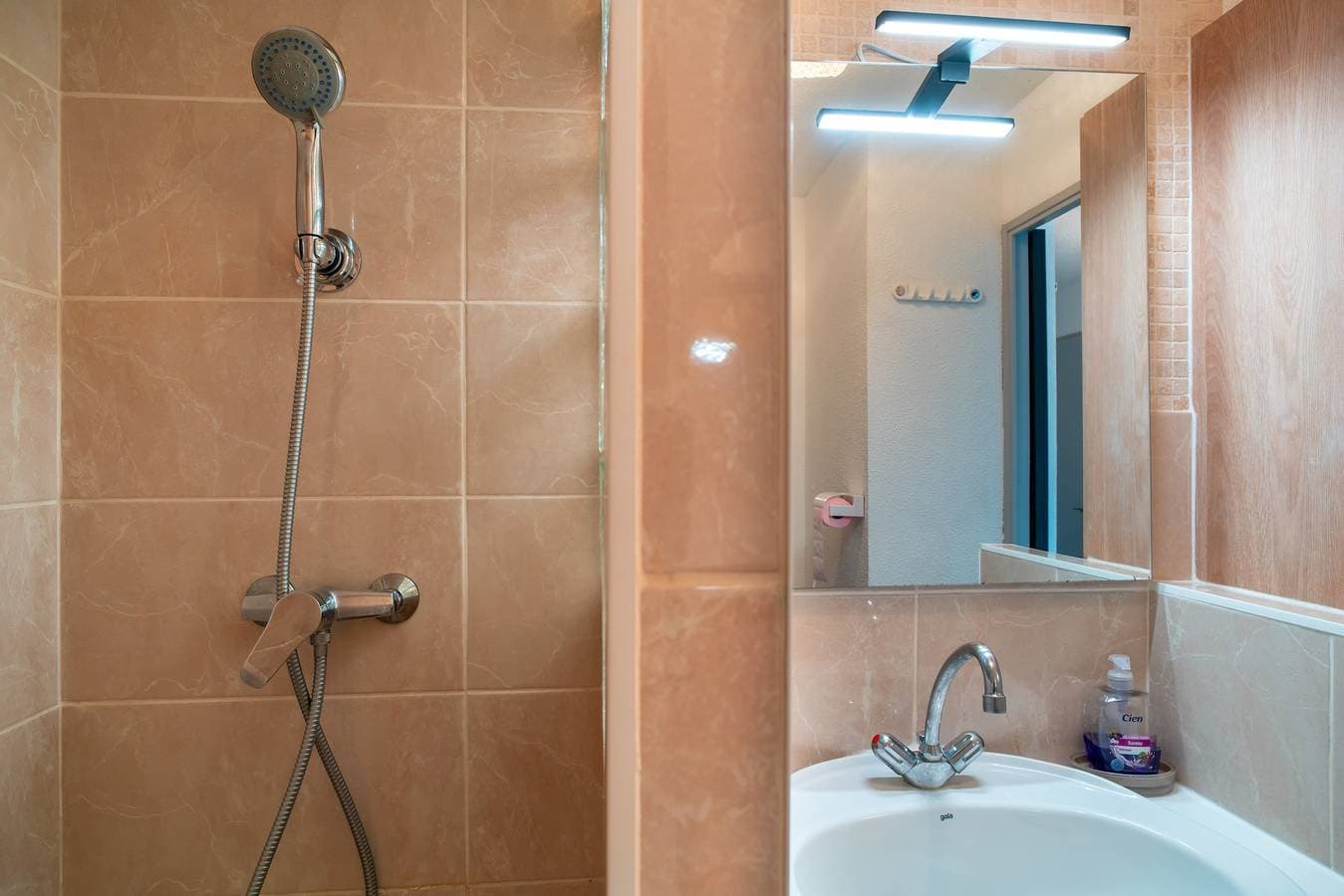Foto 7 von 13: Ferienwohnung für 4 Personen mit Balkon