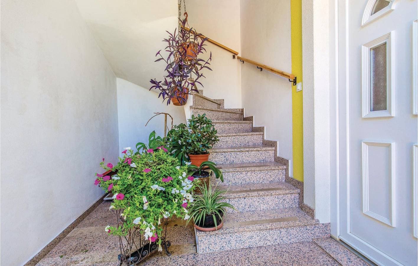 Foto 13 von 23: Gemütliche Ferienwohnung mit Terrasse, WLAN und Parkplatz, 2 km vom hundefreundlichen Strand entfernt