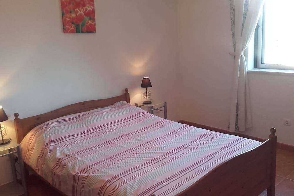 Foto 3 von 16: Schöne freistehende Villa mit 3 Schlafzimmern und privatem Pool in Südlage