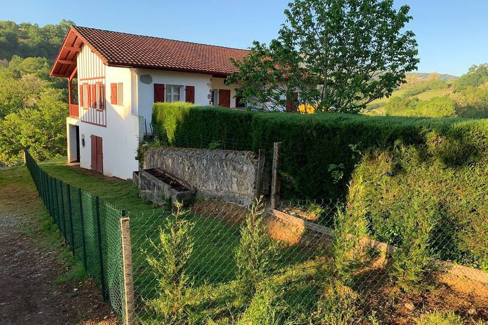 Foto 13 von 30: Bauernhaus am Fuße der Berge und 1 km von Espelette entfernt