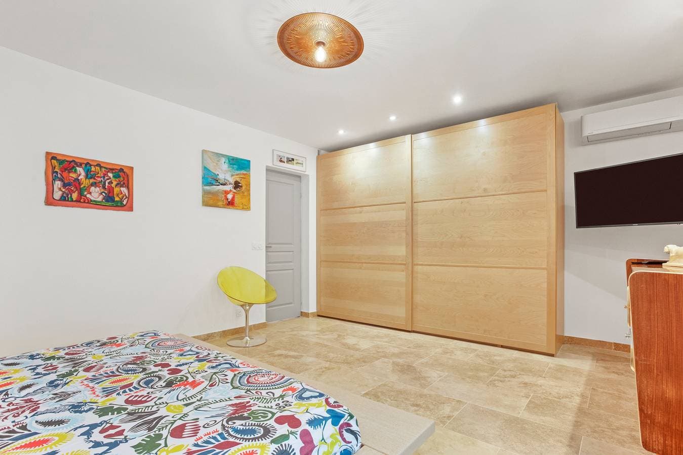 Foto 11 von 26: Gästezimmer 'Chambre 2  Rd' mit Gemeinschaftspool, WLAN und Klimaanlage