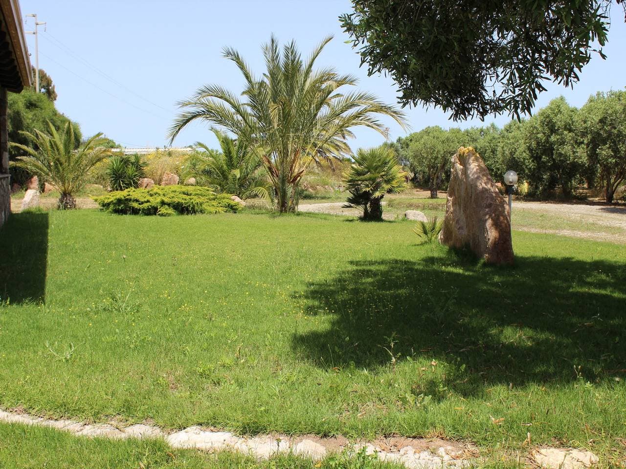 Foto 8 von 29: Cottage a Calasetta in Sardegna con giardino