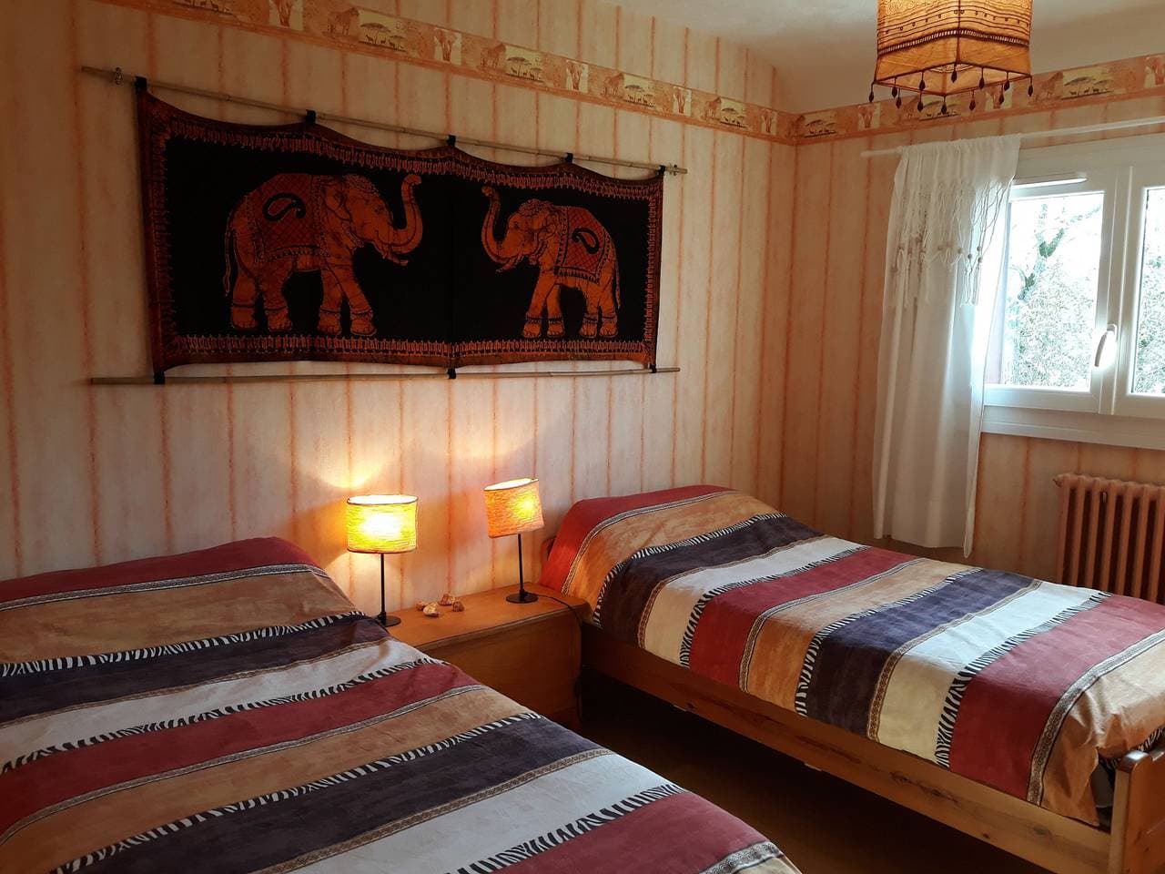 Foto 9 von 36: Unabhängiges Haus 5 Schlafzimmer mit Garten - Haustiere Willkommen