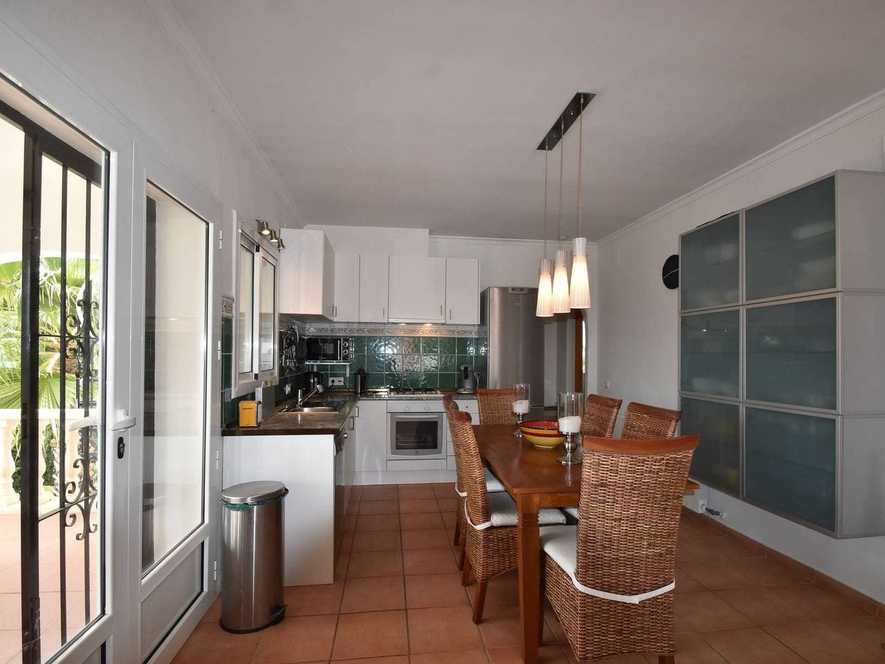Foto 4 von 40: „Sea Breeze Villa Escape“