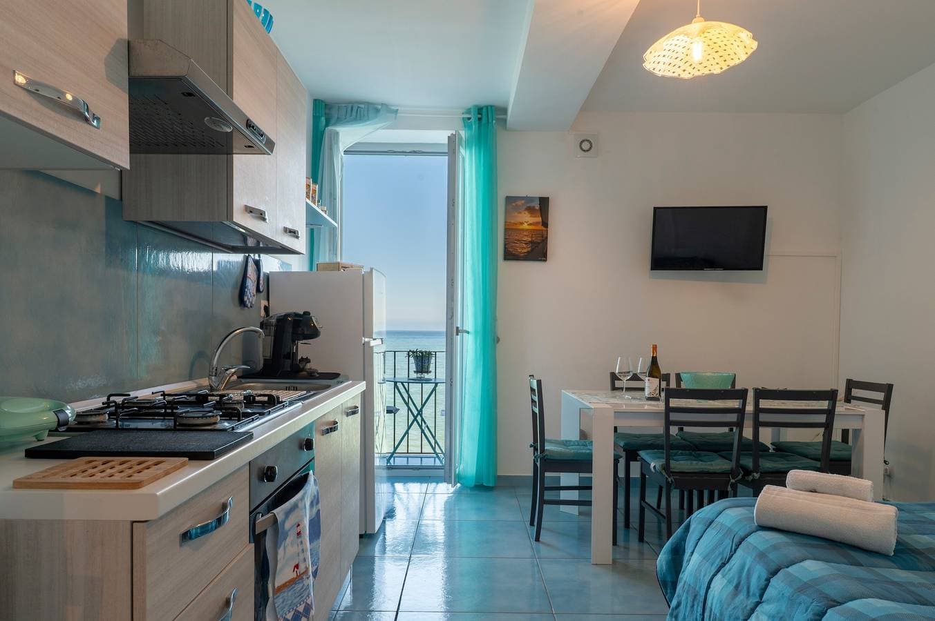 Foto 4 von 30: Ferienwohnung 'Scinniamare Con Vista' mit Meerblick, WLAN und Klimaanlage
