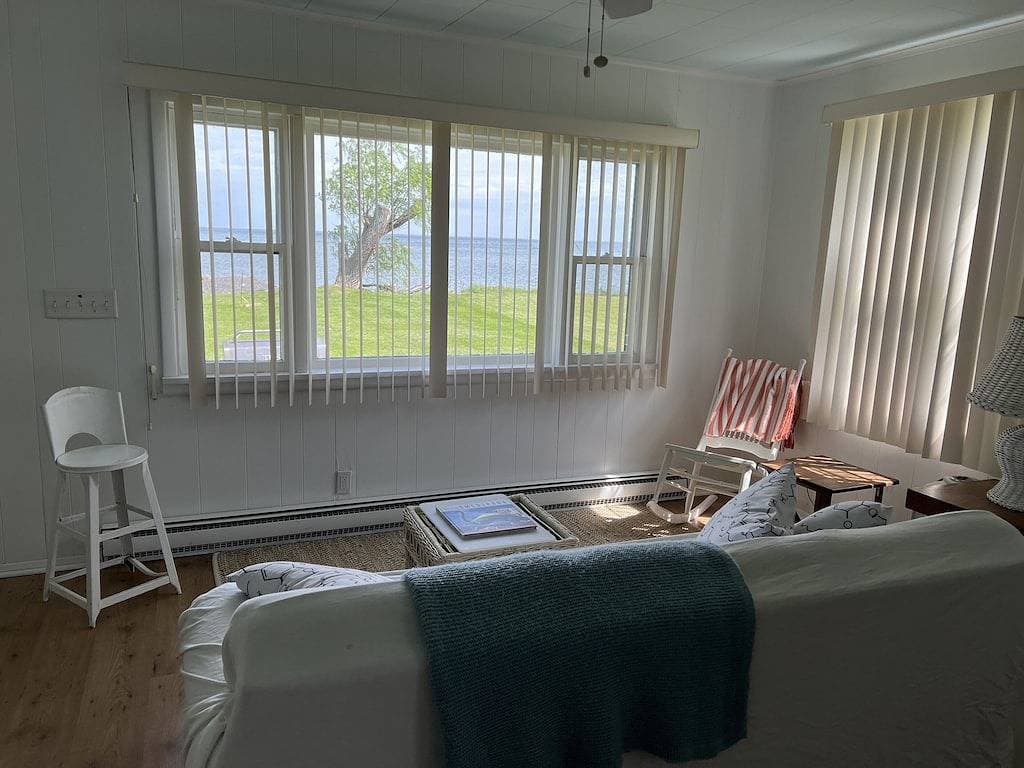 Foto 4 von 19: Hamptons Nord - Serene Cottage am schönen Lake Ontario