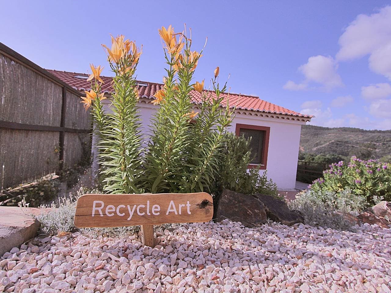 "The Recycle Art" mit Terrasse 1