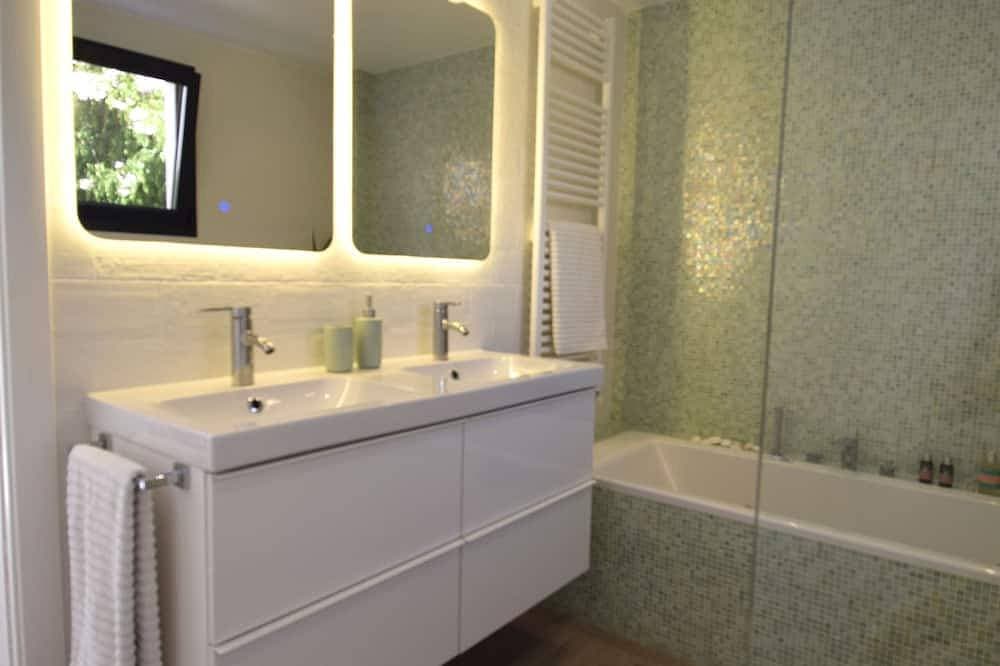 Foto 7 von 22: Luxury Eco Villa  with Heated pool in Gaucin Town